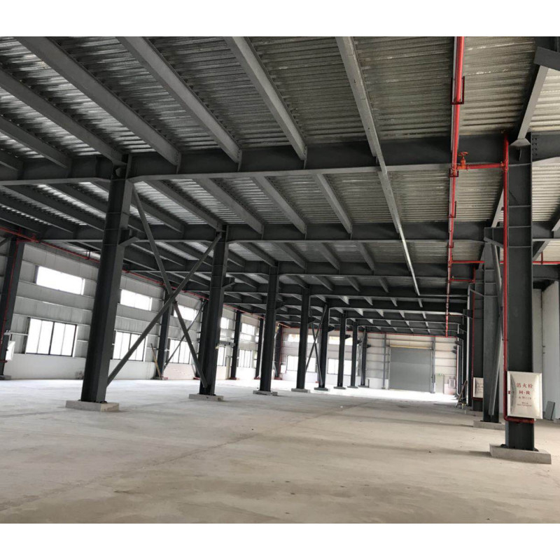 Q235 Tòa nhà cấu trúc kim loại nặng với cửa cuộn điện và cửa sổ hợp kim nhôm